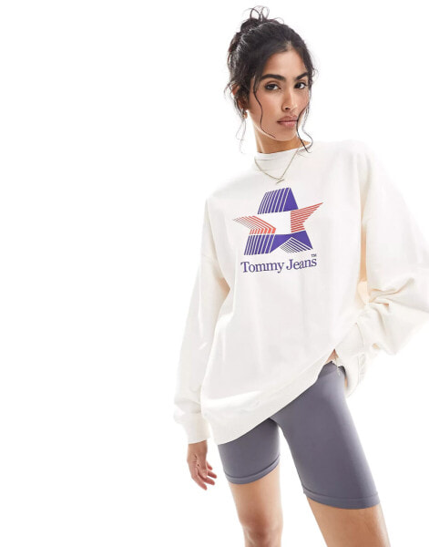 Tommy Jeans overszied retro crew neck sweatshirt sweatshirt in white