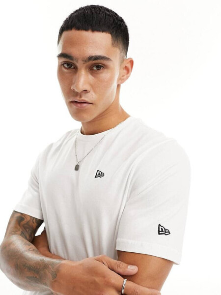 New Era essentials short sleeve t-shirt in white