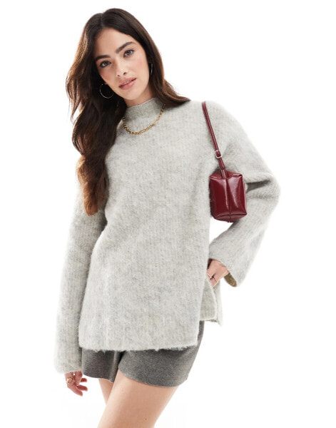 Pieces premium longline fluffy knit jumper with wide cuffs in light grey melange