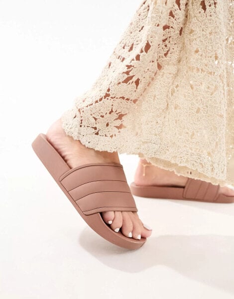 ASOS DESIGN Final pool sliders in beige