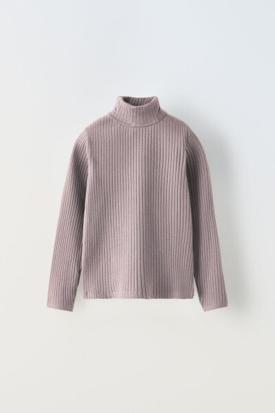 Ribbed turtleneck t-shirt