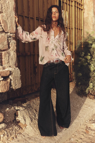 FLORAL PRINT RUFFLED BLOUSE