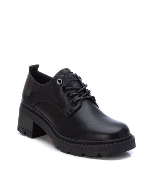 Women's Lace-Up Oxfords By