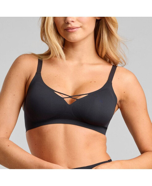 Women's No-Show V-Neck Bra with removable pads