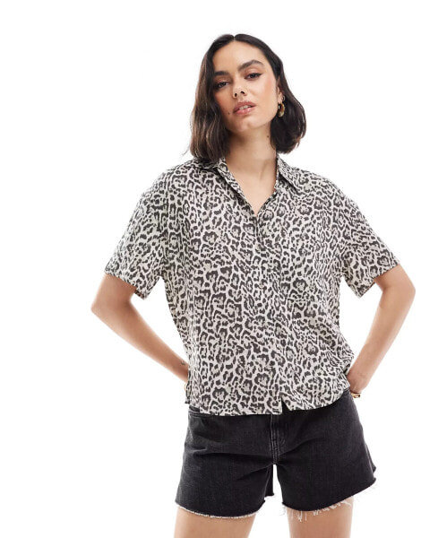 Stradivarius linen look short sleeve boxy shirt in leopard print