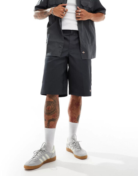 Dickies 13 inch tailored shorts in black