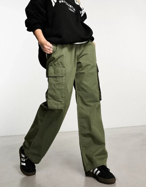 New Look double pocket slim leg cargo in khaki