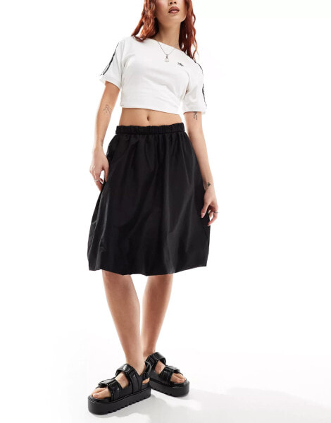 COLLUSION poplin midi puffball skirt in black