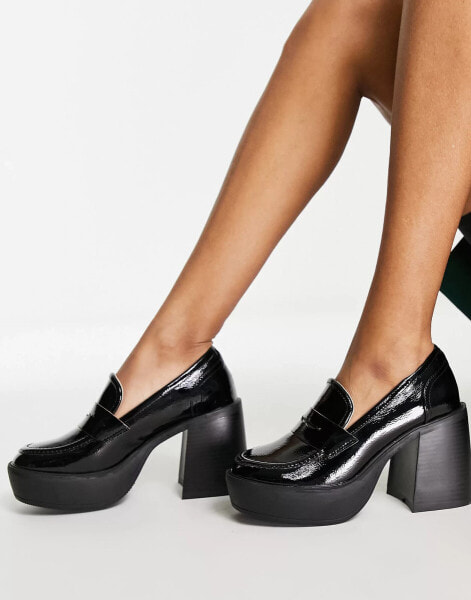 RAID Presha platform heel loafer in black patent