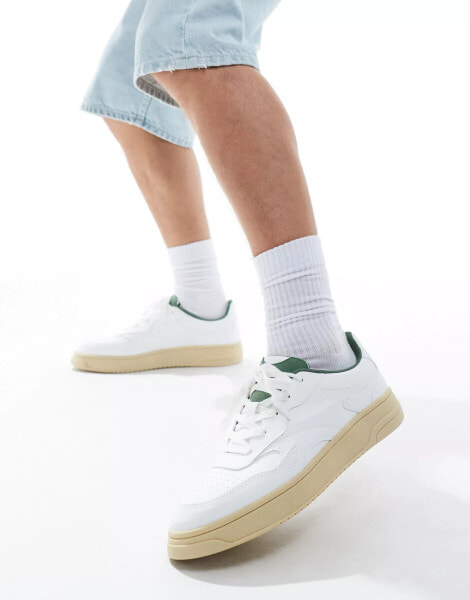 Pull&Bear retro trainer with green detail in white