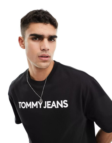 Tommy Jeans – Bold Classics – Oversize-T-Shirt in Schwarz mit Logo