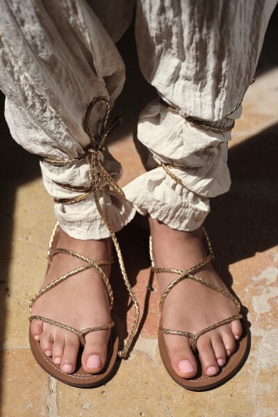 LACE-UP FLAT SANDALS