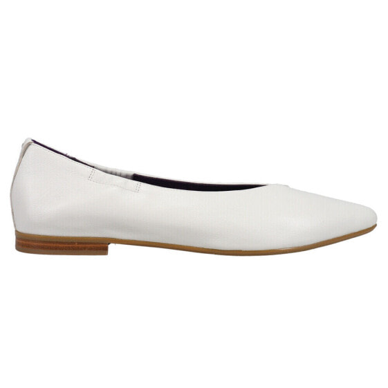 VANELi Judita Slip On Womens White Flats Casual 308141