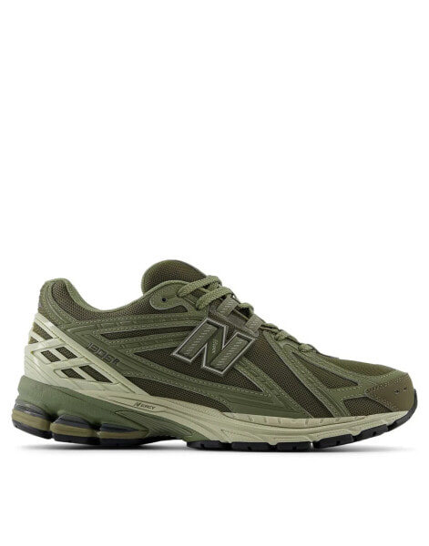 New Balance 1906r trainers in green