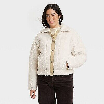 Women's Utility Faux Fur Jacket - Universal Thread White S