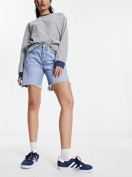 Levi's 501 90S shorts in light wash blue 