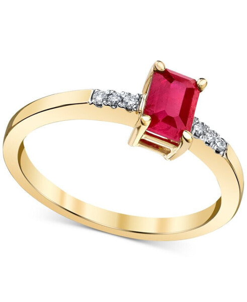 Кольцо Macy's Ruby & Diamond  in 14k Gold