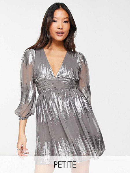 Женское мини-платье River Island Petite Minikleid aus Metallic-Garn in Silber