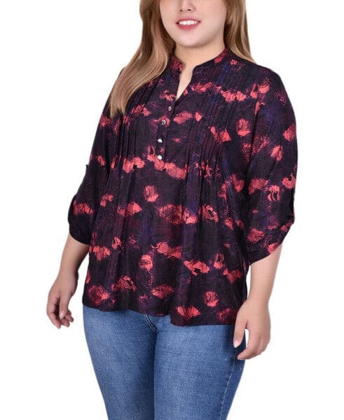 Plus Size 3/4 Roll Tab Sleeve Y-Neck Top