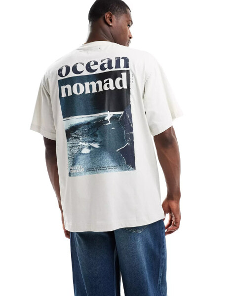 Pull&Bear ocean back printed t-shirt in beige