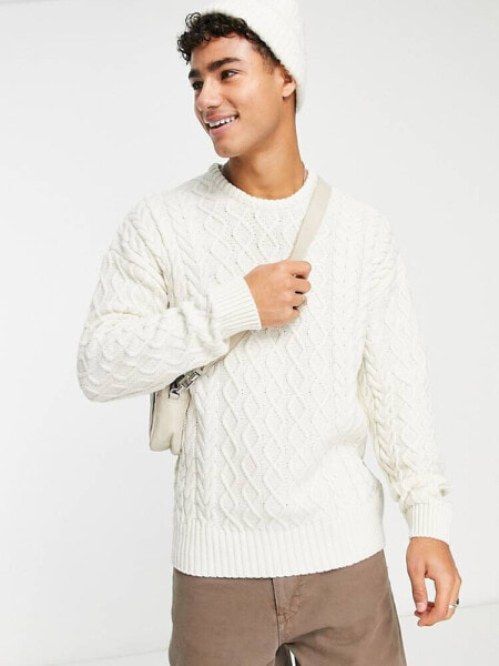 New Look heavy cable knit jumper in off white