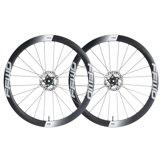 FFWD Ryot 44 CL Disc Tubeless road wheel set