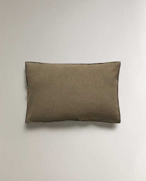 Cushion cover with overlock