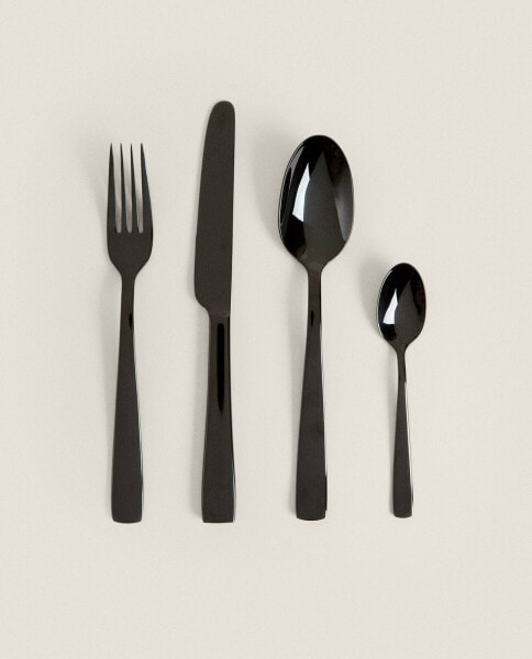 Set of shiny steel cutlery