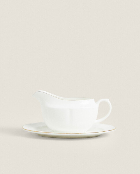 Bone china gravy boat with rim