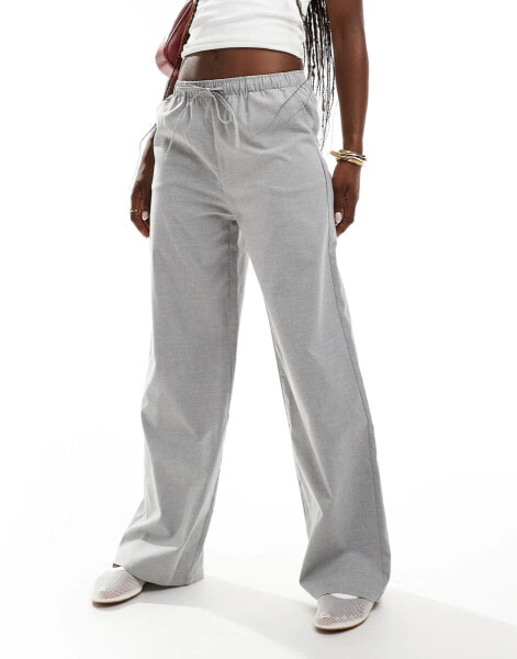 Stradivarius pull on trouser in light grey