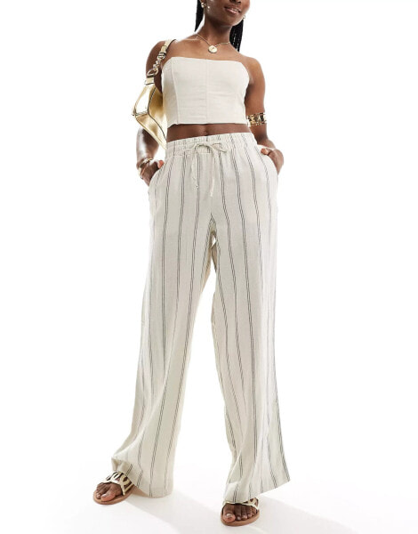 New Look linen wide leg trouser in cream stripe