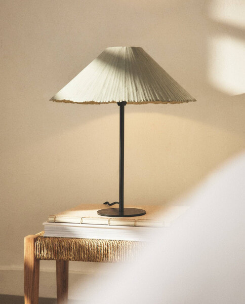 Metal paper lamp