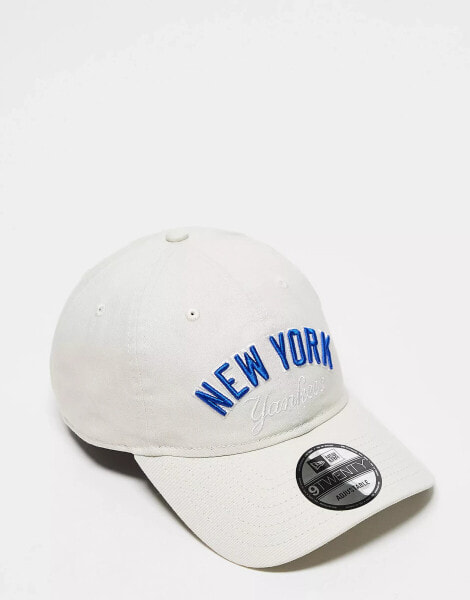 New Era 9twenty NY Yankees wordmark cap in off white