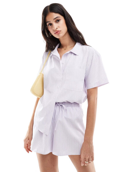 Miss Selfridge poplin pull on runner short in lilac stripe