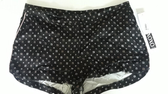 XOXO Women's Shorts Flat Front Zip and closure Floral Black XL