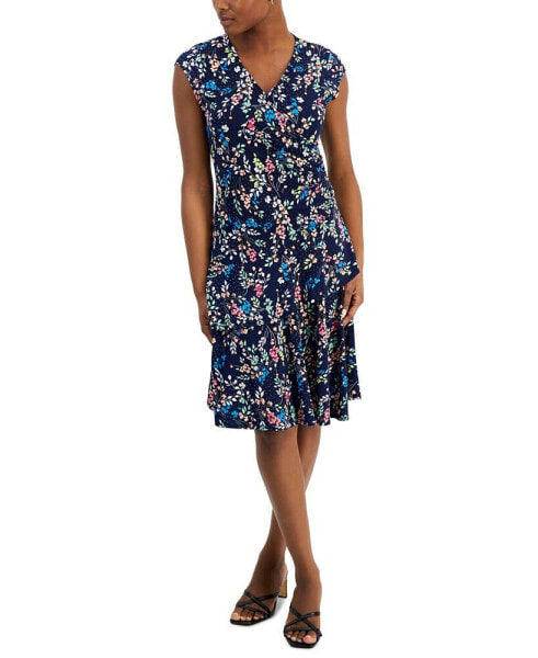 Платье женское Robbie Bee с цветочным принтом, модель "Tiered Fit & Flare"