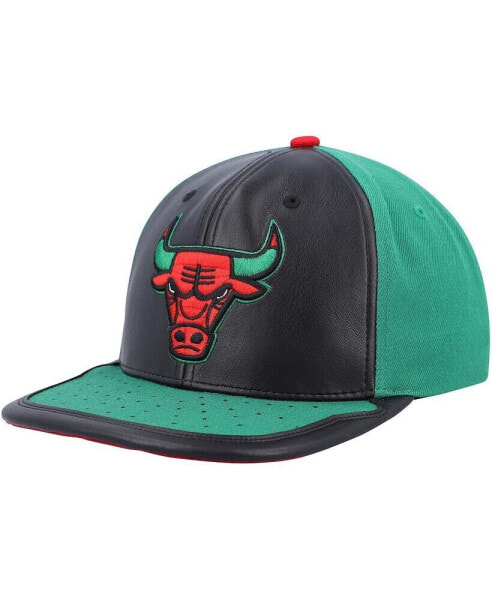 Бейсболка с плоским козырьком Mitchell&Ness Chicago Bulls Day One черная, зеленая