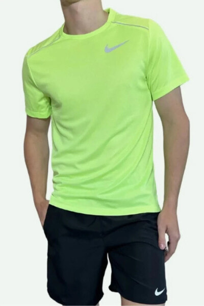 Dri-Fit Miler Erkek Fosfor yeşili koşu t-shirt