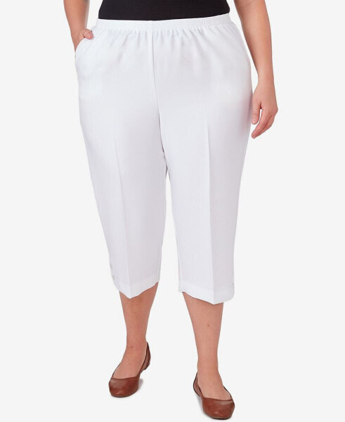 Plus Size Classic Stretch Waist Accord Capri Pants with Button Hem