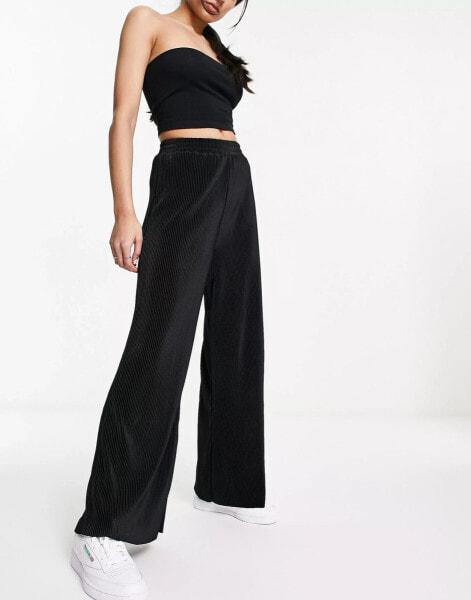 Urban Revivo plisse trousers in black