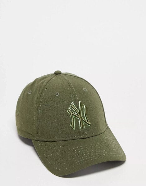 New Era New York Yankees 9forty repreve cap in khaki