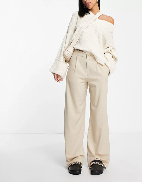 Stradivarius wide leg relaxed dad trouser in beige