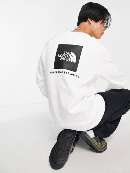 The North Face Raglan Redbox sweatshirt in white