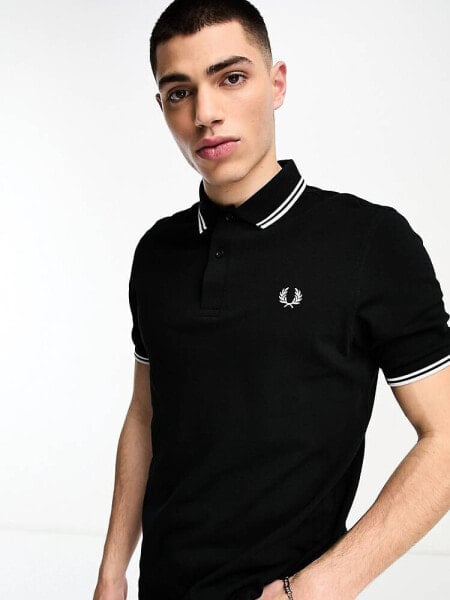 Футболка-поло мужская Fred Perry – черная с логотипом и двумя декоративными полосками