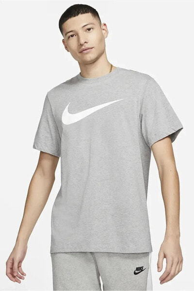Футболка мужская Nike Sportswear Стандарт