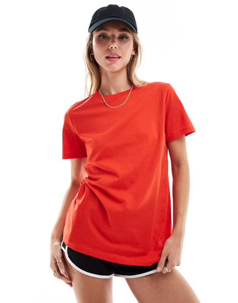 Selected Femme t-shirt in red