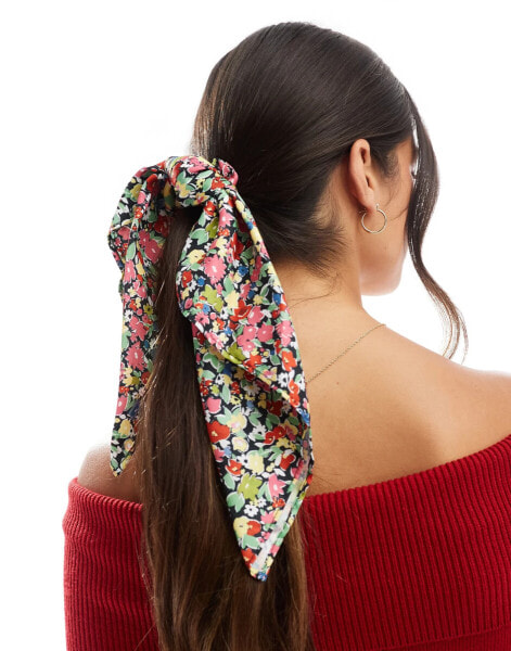 Accessorize hair scrunchie scarf in floral print