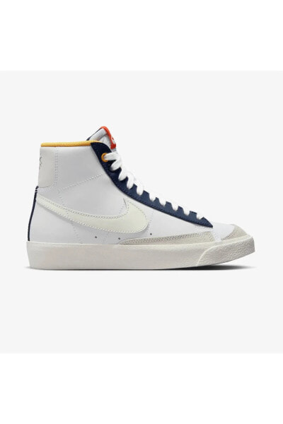 Blazer Mid 77 Kadın Beyaz Sneaker Sportie