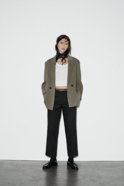Oversize blazer with padded shoulders