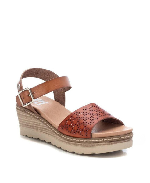 Women's Wedge Sandals By Medium Brown